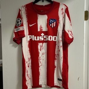 Athletico Madrid Home Jersey - # 8 Griezmann Size Large